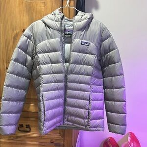 Patagonia Women’s M Gray Puffer Jacket